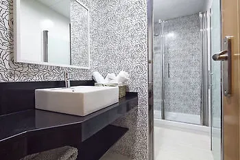 ברצלונה Aparthotel Rambla108